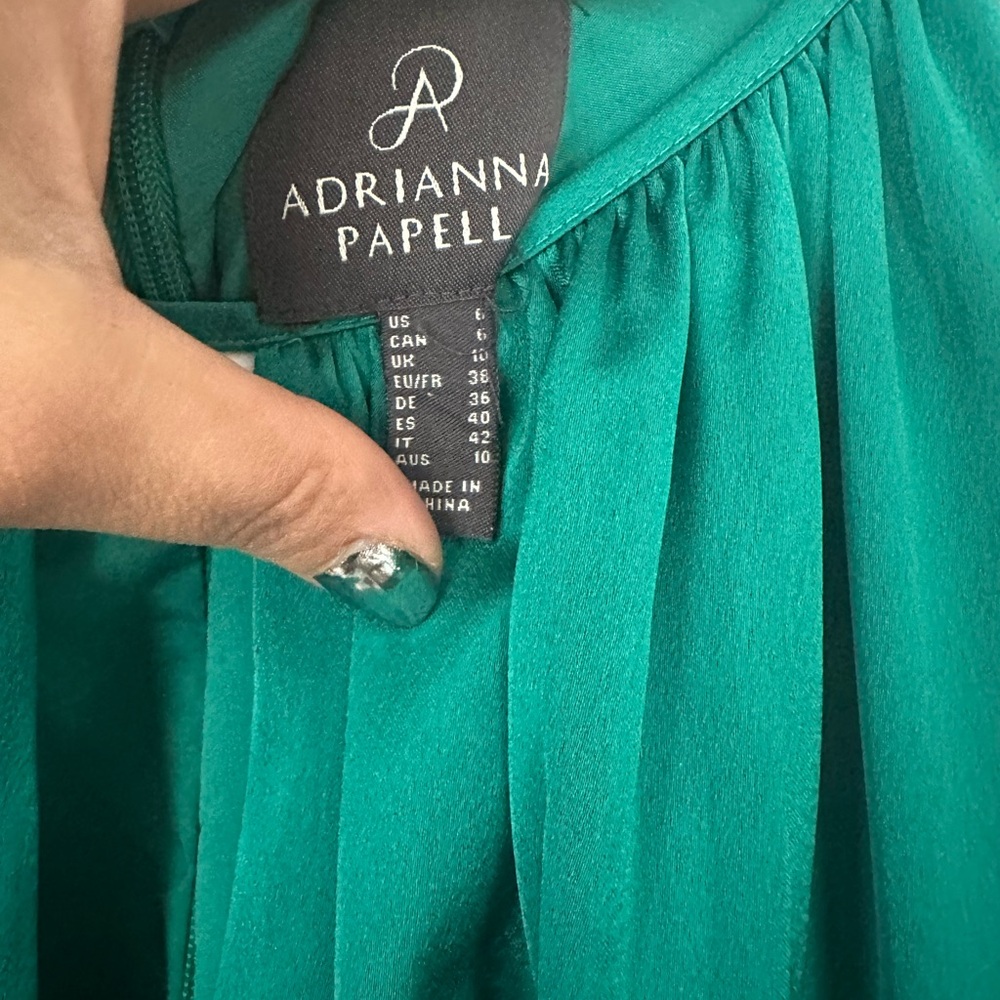 Adrianna Papell long pleated green gown - Picture 8 of 10